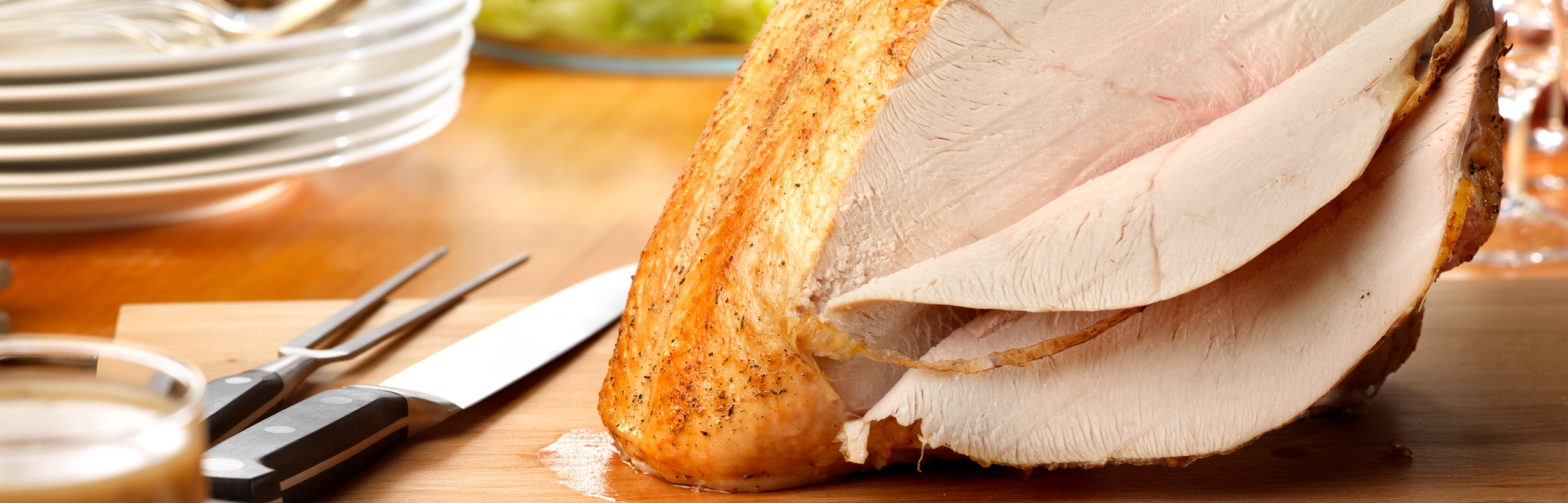 https://www.campbells.com/swanson/wp-content/uploads/2020/10/Roasted-Turkey-Breast-With-Herbed-Au-Jus.jpg