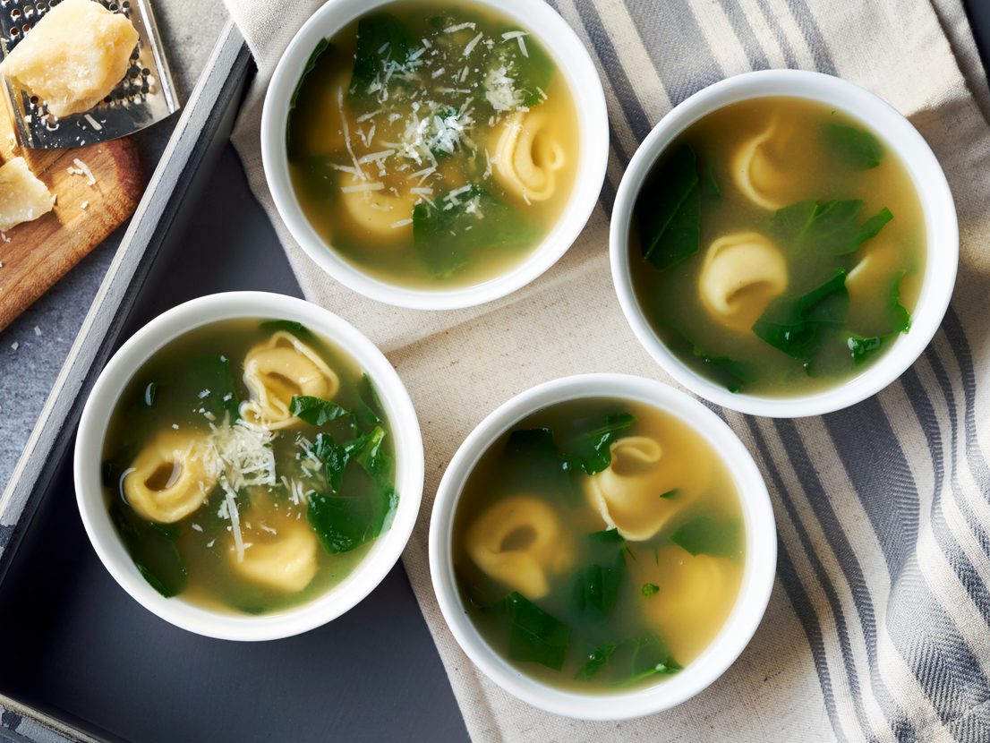 https://www.campbells.com/swanson/wp-content/uploads/2020/10/Spinach-Tortellini-Soup-menu-image-1106x830.jpg