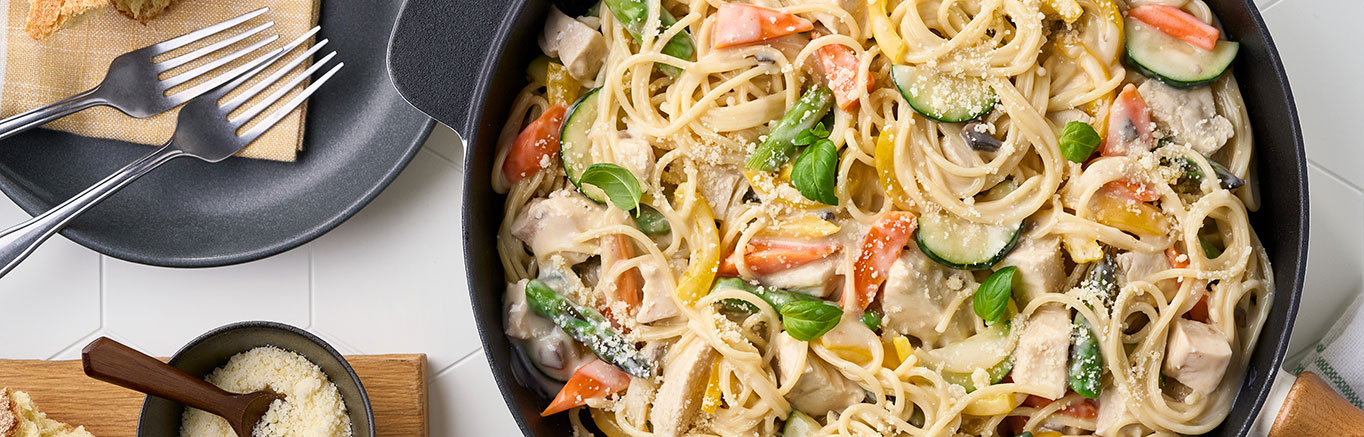 Easy Chicken & Veggie Pasta | Campbell's® Recipes